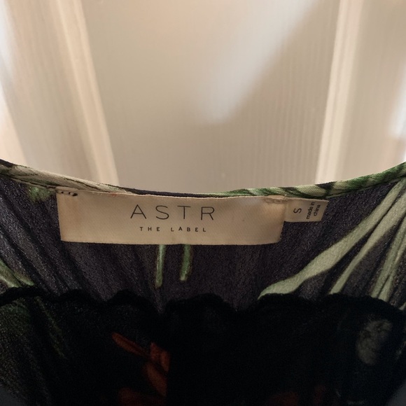 ASTR Nordstrom Summer Dress - Picture 4 of 4